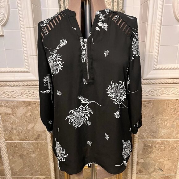 Maurices. Size L. Pullover Roll tab sleeve, Lattice inserts Top. Black B115 - Picture 7 of 7